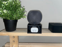 Load image into Gallery viewer, HomePod Mini Outlet Mount/Stand (Black/White)
